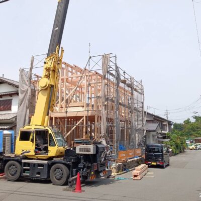 枚方市藤阪東町四丁目の家の棟上げ